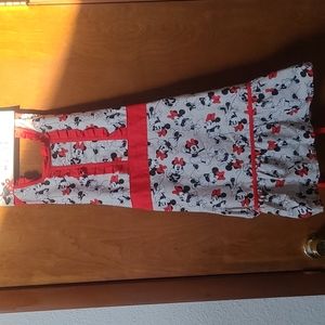 DISNEY MINNIE MOUSE APRON KITCHEN NWT